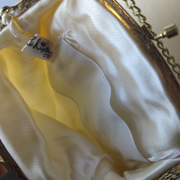 Vintage La Regale Purse - Picture 5 of 5